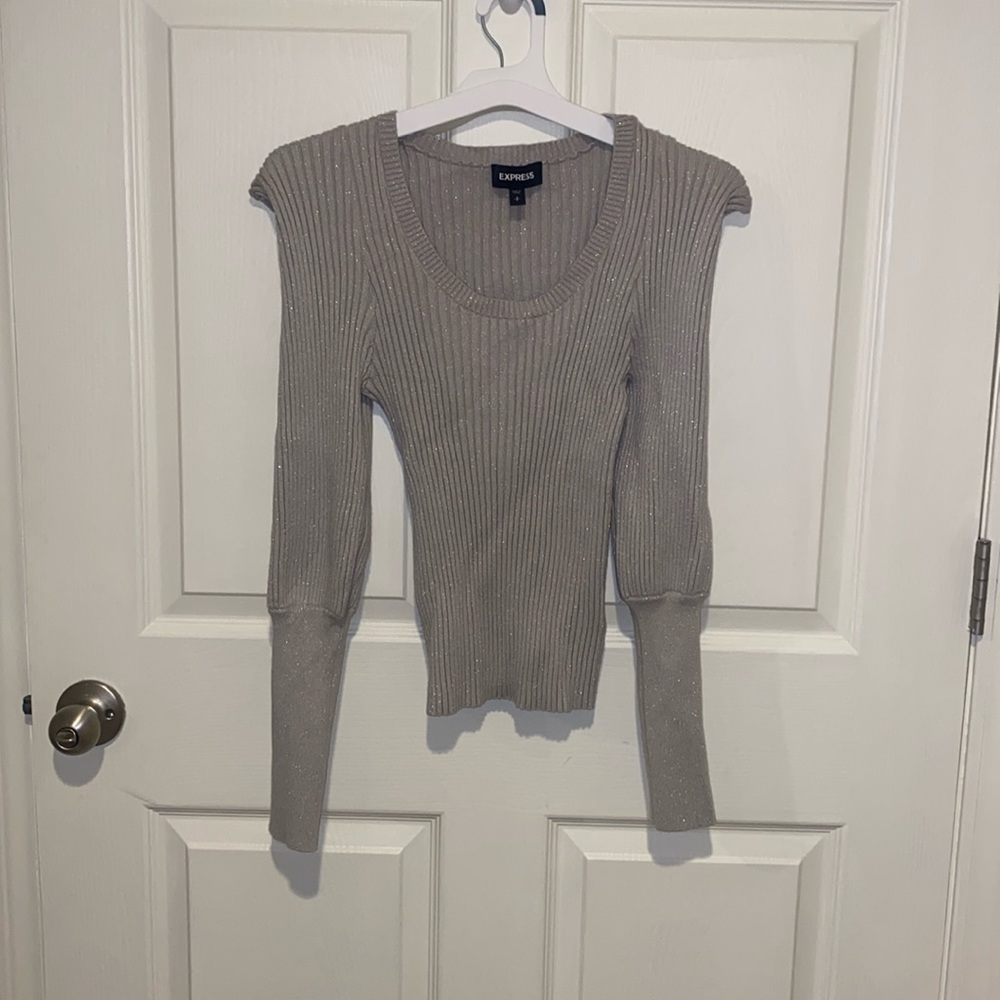 Express long sleeve